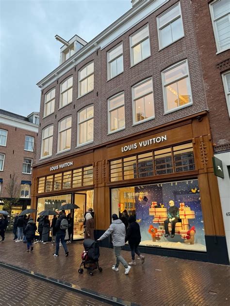 prijs louis vuitton|Louis Vuitton hooftstraat.